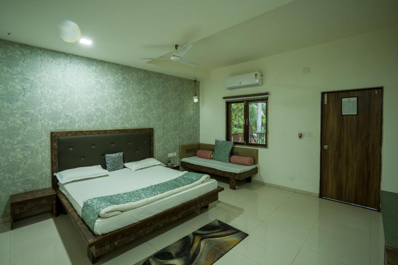 Vananchal Resort Jambughoda エクステリア 写真