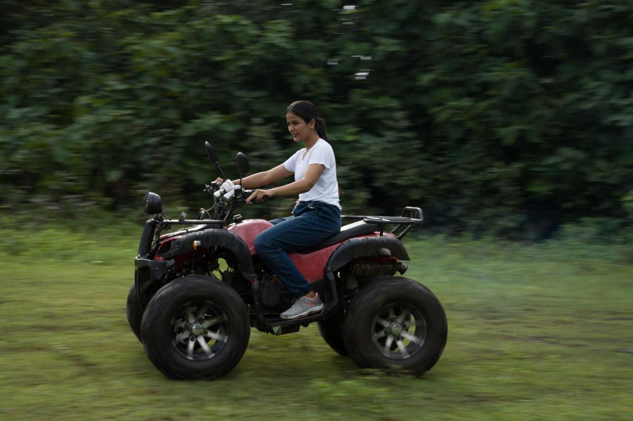 Vananchal Resort Jambughoda エクステリア 写真